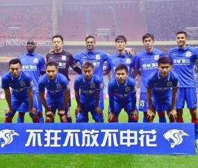  那不勒斯青年军掀起青春风暴  