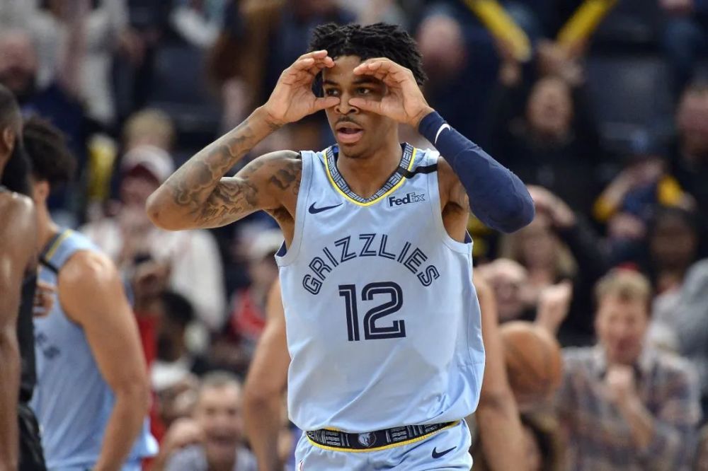 NBA-莫兰特44分三分绝杀鹈鹕，灰熊锁定季后赛席位引热议